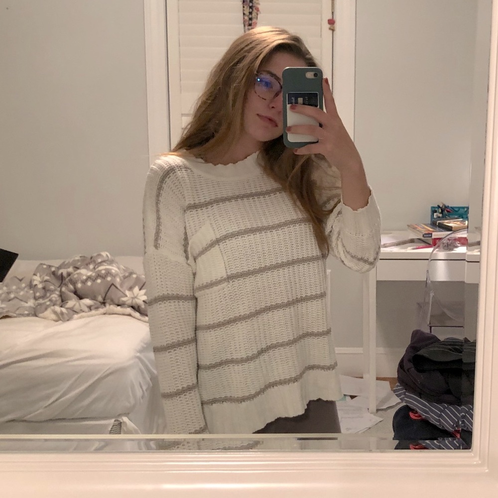 American eagle sweater